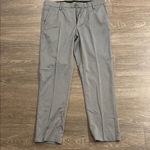 Amazon Essentials Gray Chinos Wrinkle-Resistant Business Casual